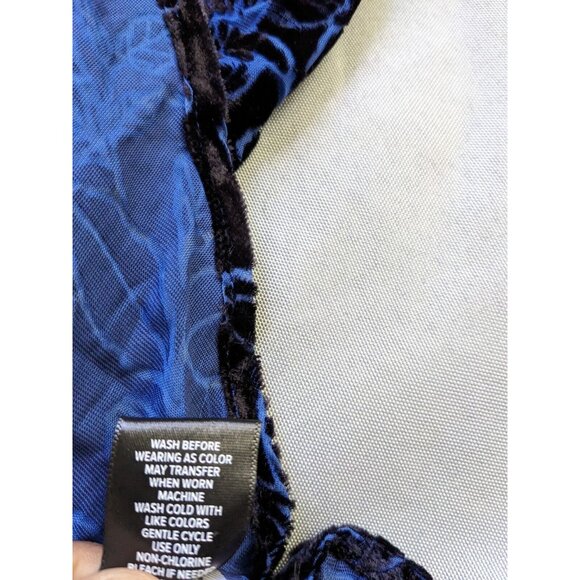 Torrid Top Blue Floral Velvet Madison Button Up Shirt Womens Size 0X - Picture 5 of 9